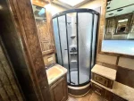 Used 2013 Bloomer 4 Horse 16′ LQ, 7’Slide, Air Ride, Pod, Mister/Water Sys Air ride, HWH Slide, Integrated Pod