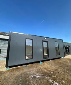 7.5 x 3m Office with Kitchenette and WC – Modular Shipping Container Workspace